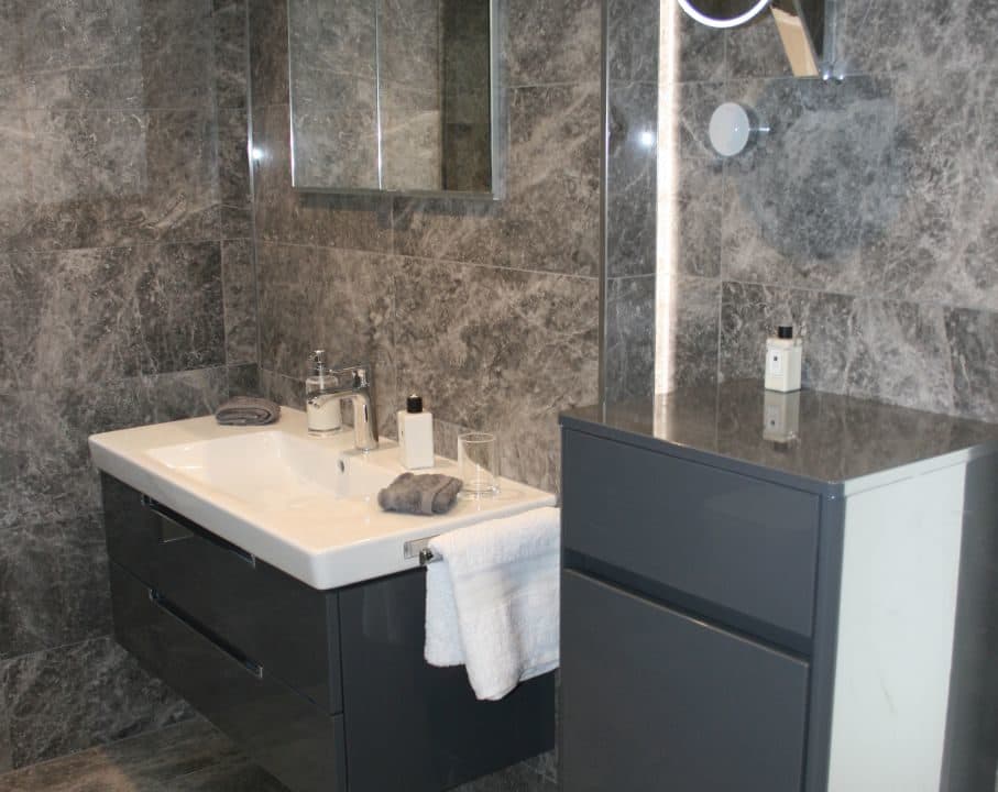 luxurious ensuite bathroom