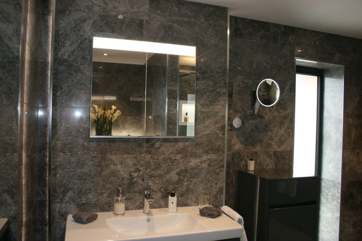 luxurious ensuite bathroom