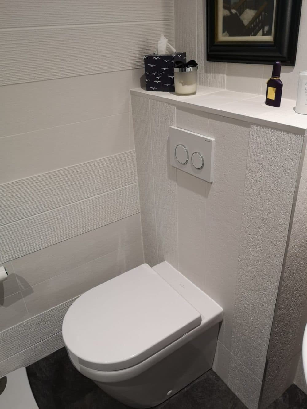 bathroom for 1970s home